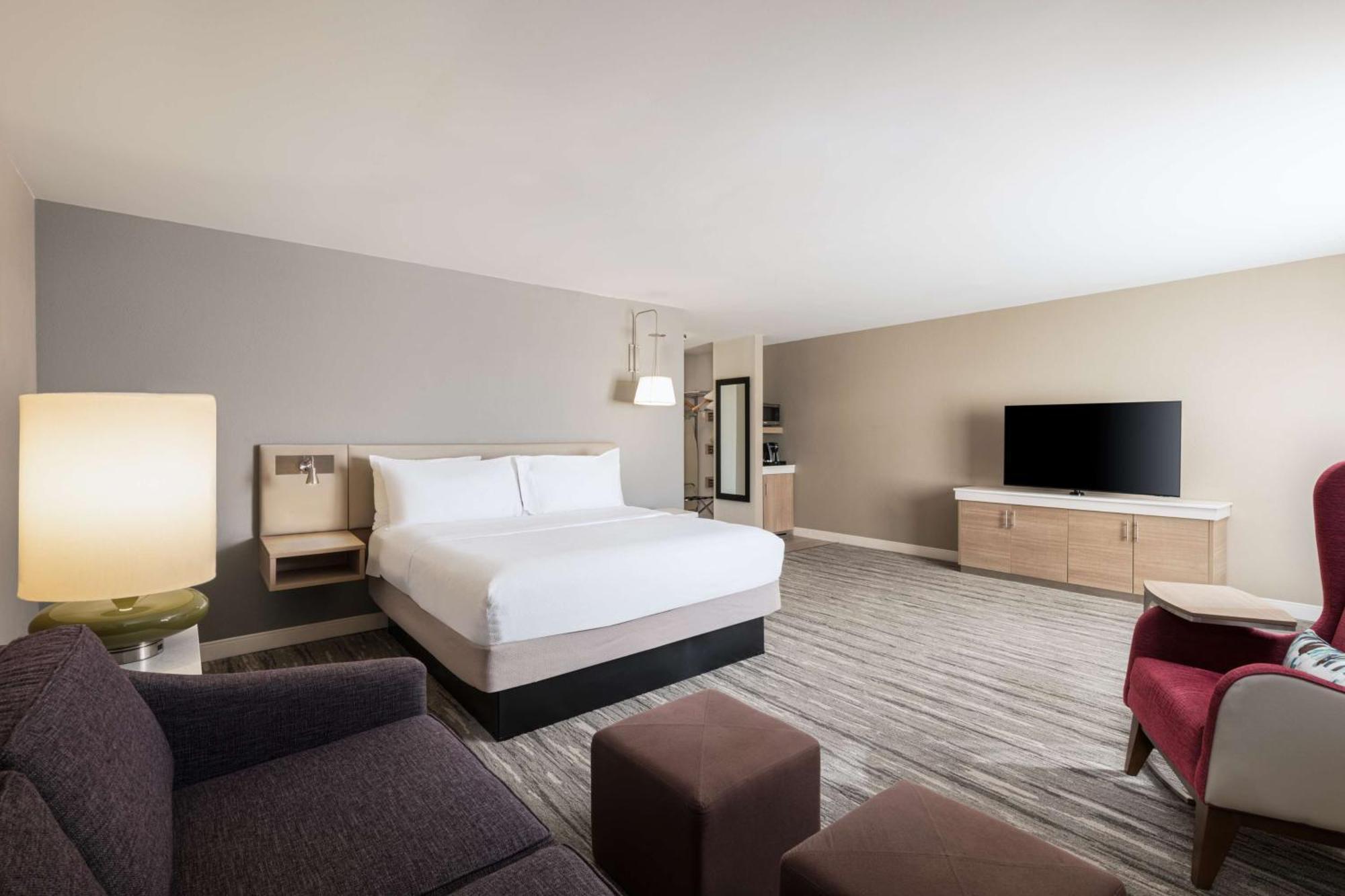 Hilton Garden Inn Saint Charles Exterior photo